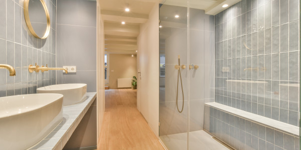 Comprar / Vender Dúplex y Áticos en Selva · con Baños de Diseño