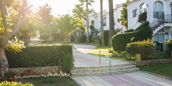 Compraventa de Inmuebles en Porreres · Villas
